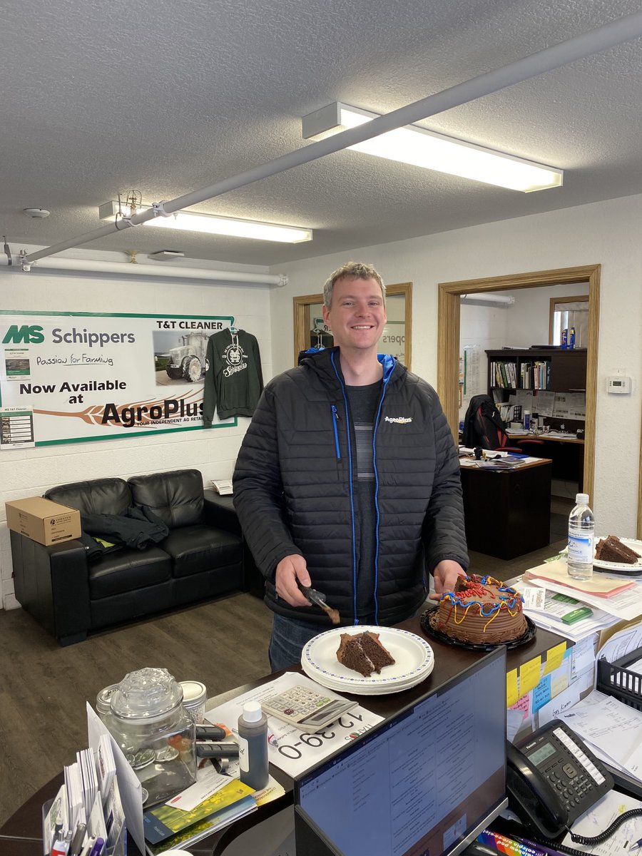One year anniversary for you Jens Klempnauer ⁦<a href="/Jensklemp/">Jens Klempnauer</a>⁩ .You’ve  been a great addition to the Agroplus  Team .Someone lost a great employee !!