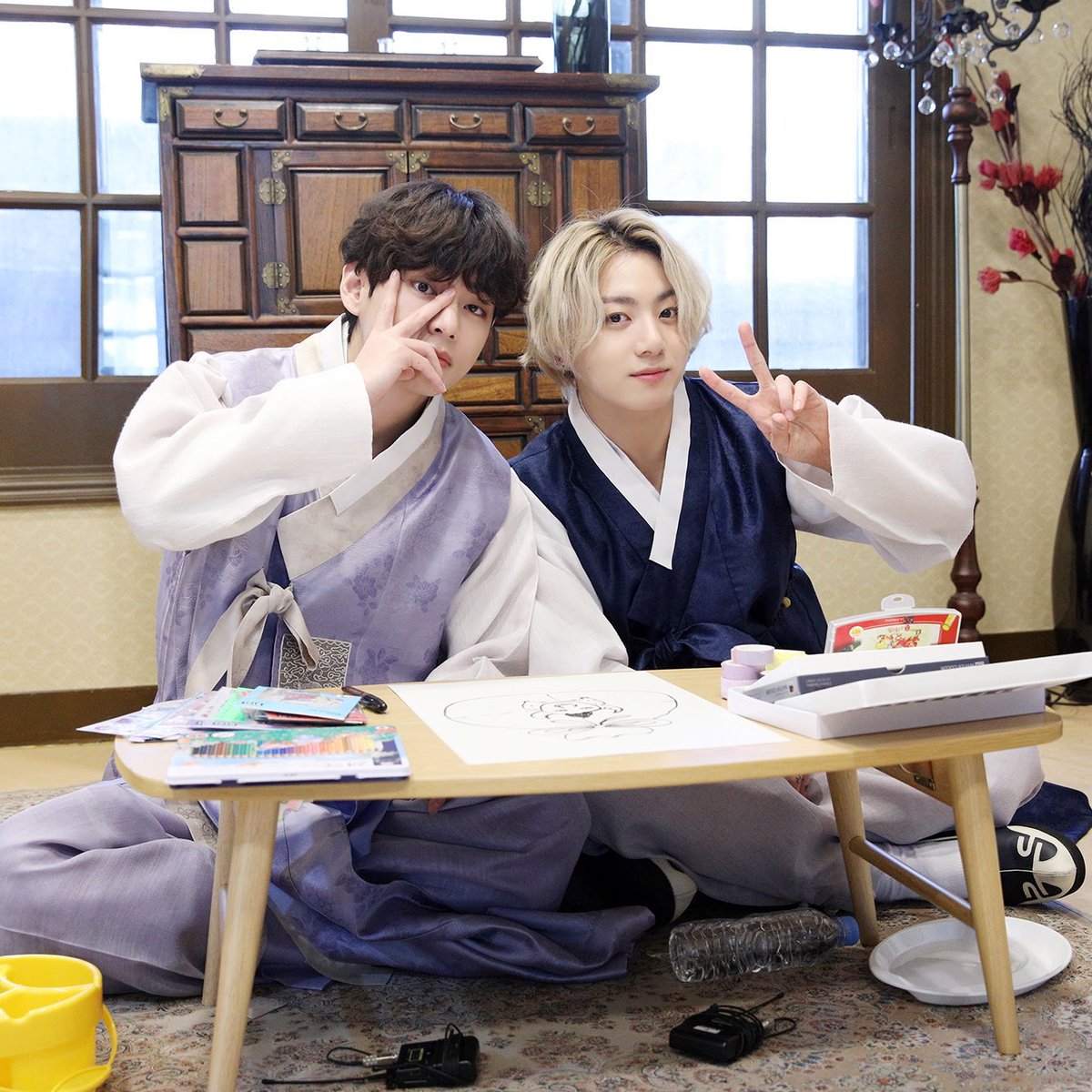 kthjjg's tweet photo. 💕💖💗💘💞💓💝 https://t.co/Bekq3FhKxq