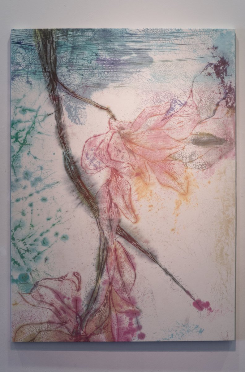 _some_draw's tweet photo. #染め（仕上がり）作品　
《望憶 20200818》
86×120cm

#handdye #contemporaryart #flower #craft #kogei #textileart #textileartist #糊染め #工芸 #染色 #美術 #fineart #現代美術 #japaneseart #日本美術 #dyework #modernart  #contemporarytextiles #drawing #sketch #MikaIwai #岩井美佳 https://t.co/A4CZCRKsx4