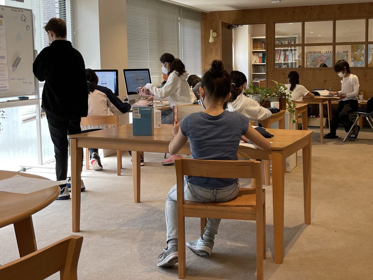 MSTokyoHead's tweet photo. Research, concentration, collaboration, engagement and learning.... and not a teacher in sight! #MSTEducationReimagined #MSTelementary #MSTconfidence #Montessori https://t.co/xBNfgURs7g