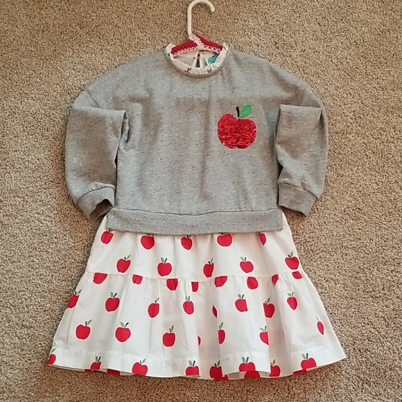 TINAMARIE23's tweet photo. So good I had to share! Check out all the items I'm loving on @Poshmarkapp from @TINAMARIE23 #poshmark #fashion #style #shopmycloset #boden #patronsofpeace #esteelauder: https://t.co/2gqbrT6Ytb https://t.co/NWVzwgqNSg