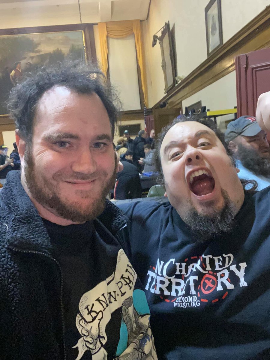Versacestoner9's tweet photo. Me at last @beyondwrestling show in Mass #bcdub with the man behind it all!! Can’t wait to see what’s in store for us April first!! https://t.co/3sraqkFogW