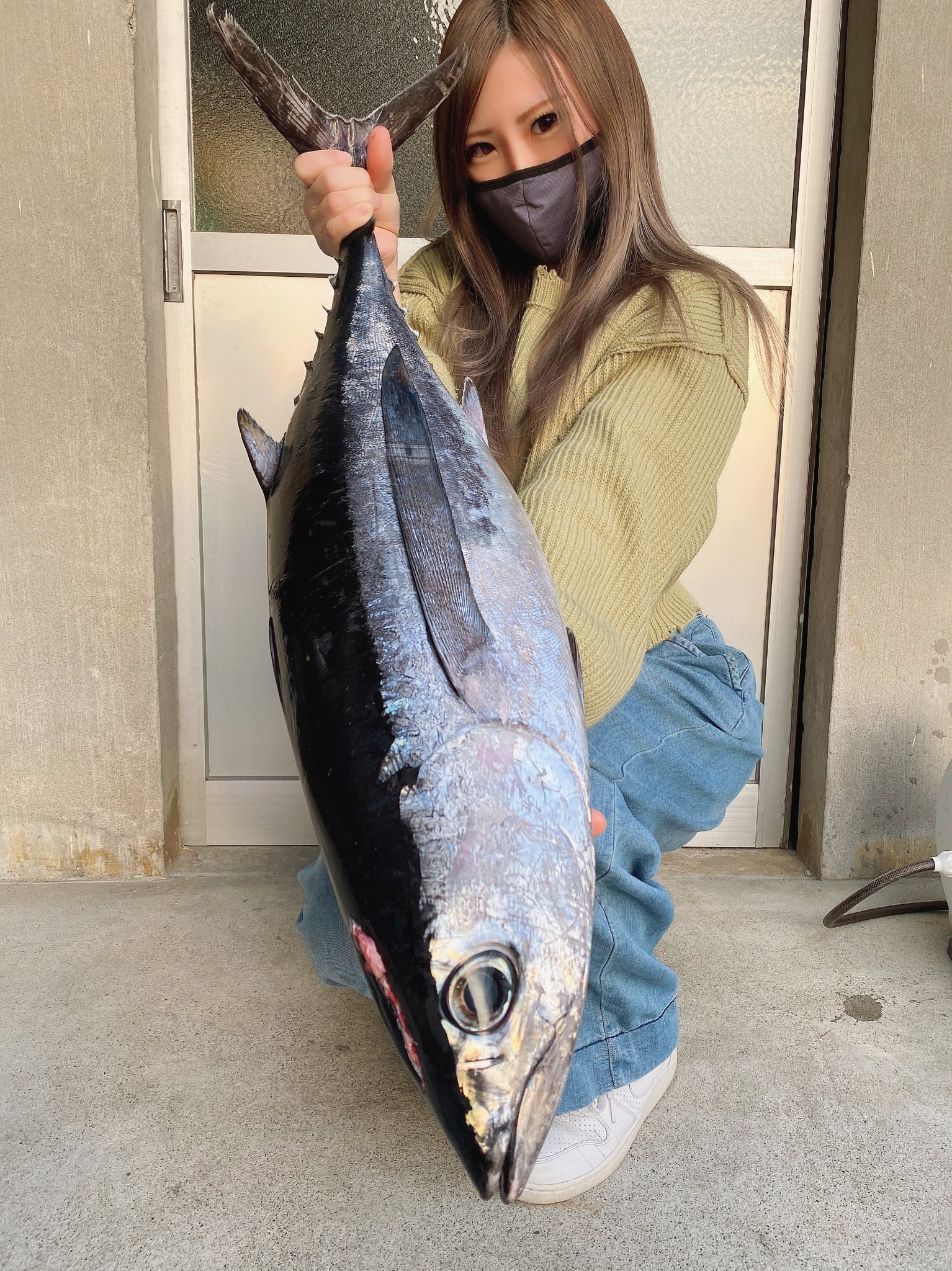 Ayano No Twitter ビンチョウマグロ美味しかったな 釣り兄貴ありがとう ビンチョウマグロ トンジギ トンボ 釣りガール T Co Twhaz6yxrh Twitter