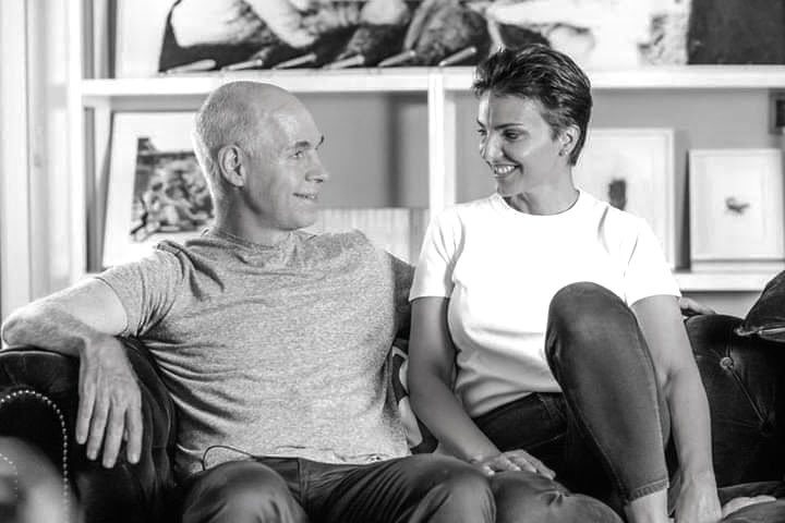 LegadoPeron's tweet photo. Bárbara Diez, ex esposa de Rodríguez Larreta:
"Horacio no salió de vacaciones, fue a cambiar de nombre una empresa, una offshore y dos departamentos y lo hace para que no entren en la demanda de divorcio, ya aportaré las pruebas". De esto los medios nada. #LarretaEsPeorQueMacri https://t.co/uTJfWXbTvC