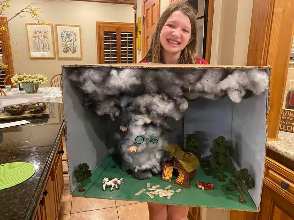 AlisonDParker's tweet image. Here’s to hoping that this tornado 🌪 for a tornado school project is the only one we see tomorrow @spann @MrPughsley @BerryMiddle