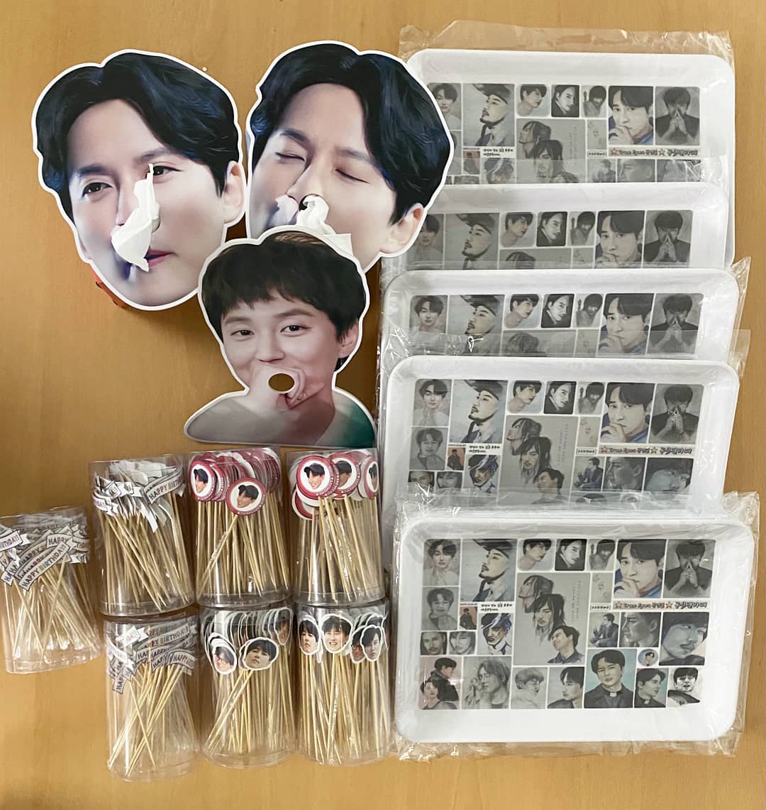 Reviology29's tweet photo. These are simply hilarious &amp; so adorable! 😂😂😂😜

#FanArt 🎨
#HappyNamgilDay 🎂
#March13th2021 🎁
#TheBestActorInTheUniverse
#우주최강배우 💖
#PuppyGil 💗💗💗
#KimNamGil #김남길 🥰
#金南佶 #キム・ナムギル
#NewProject2021
#야행 #NightTrip

Credit: 
https://t.co/f0hkuHZVW2 https://t.co/9JZjrFMcBO
