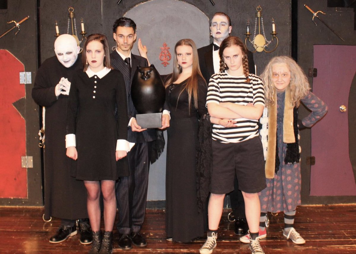Today we celebrated and remembered the cast of Addams Family. Come see Into the Woods this weekend; March 19-20 (7pm) &amp; March 21(2:30). 

vancoevents.com/us/eventlist/n…