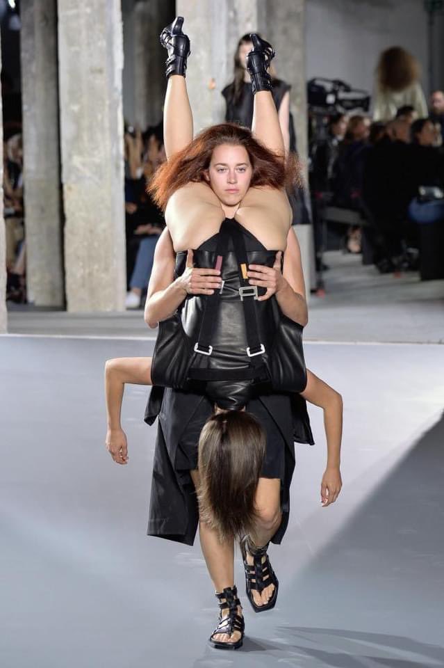 KatieDaviscourt's tweet image. Paris Fashion Week: Rick Owens Spring Collection.