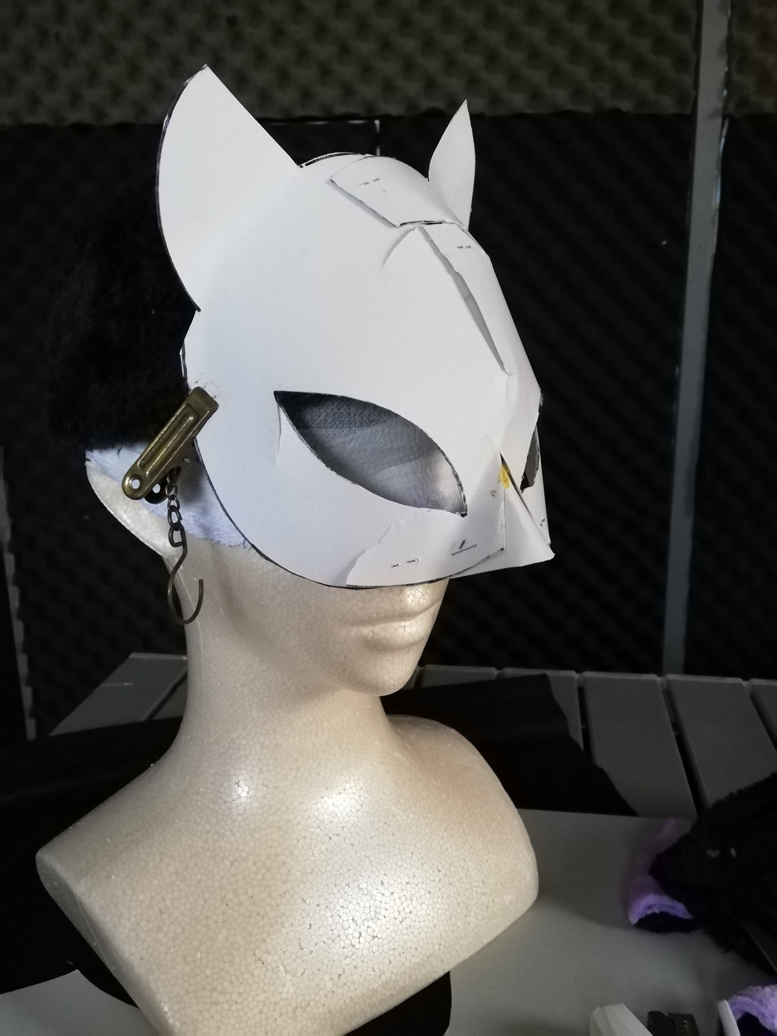 高橋浩一 On Twitter 女性キャラの仮面を作り始めた 妖しく男を惑わすキャラクターだ やはり目の位置や形がポイントか Https T Co Relfohzdi8 Twitter