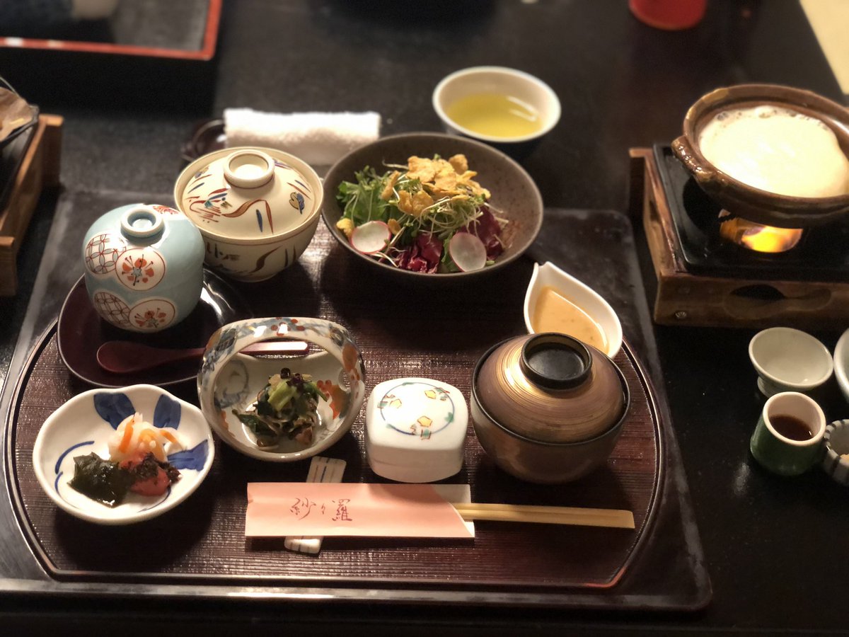 eri_chan_y's tweet photo. 誕プレってことで
下呂温泉1泊してきたけど
露天風呂付客室最高やった🥰🥰
予約はうちが勝手にしたけどありがとう(๑´ω`ﾉﾉﾞ✧
朝ごはんも豪華やった😚
@ganchan_earth https://t.co/N5SA8Ih0k4