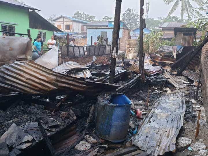 NangSuMonSwe1's tweet photo. RESTORE MOBILE DATA
On the morning of 17.3.2021, some houses in 3 wards in Hlaing Tharyar Township 3 Top Station were set on fire at around 2:00.
(Damage not known)
#WhatsHappeninglnMyanmar
#Mar17Coup
@RapporteurUn
@DrSasa22222 
@TostevinM https://t.co/oW3pQNtkNI