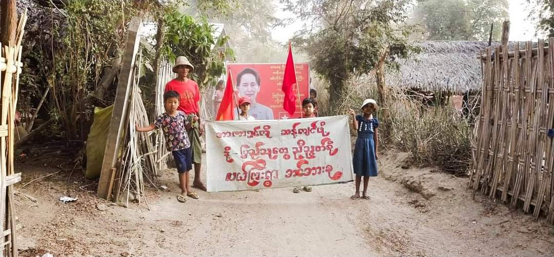NangSuMonSwe1's tweet photo. RESTORE MOBILE DATA
#WhatsHappeninglnMyanmar 
#Mar17Coup 
In Saving, a village https://t.co/8biegAqvPA