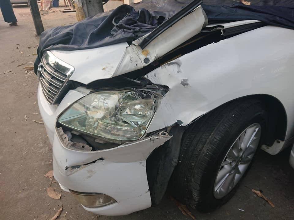 KyalSinLinOo4's tweet photo. In South Oakalapa, motor vehicles parked infront of apartments were destroyed by terrorists last night.

RESTORE MOBILE DATA

#WhatsHappeninglnMyanmar 
#Mar17Coup https://t.co/fy3DUpC2T1