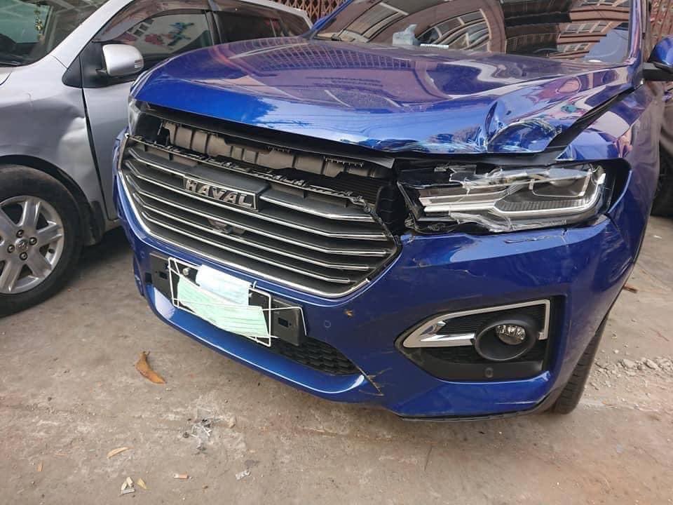In South Oakalapa, motor vehicles parked infront of apartments were destroyed by terrorists last night.

RESTORE MOBILE DATA

#WhatsHappeninglnMyanmar 
#Mar17Coup