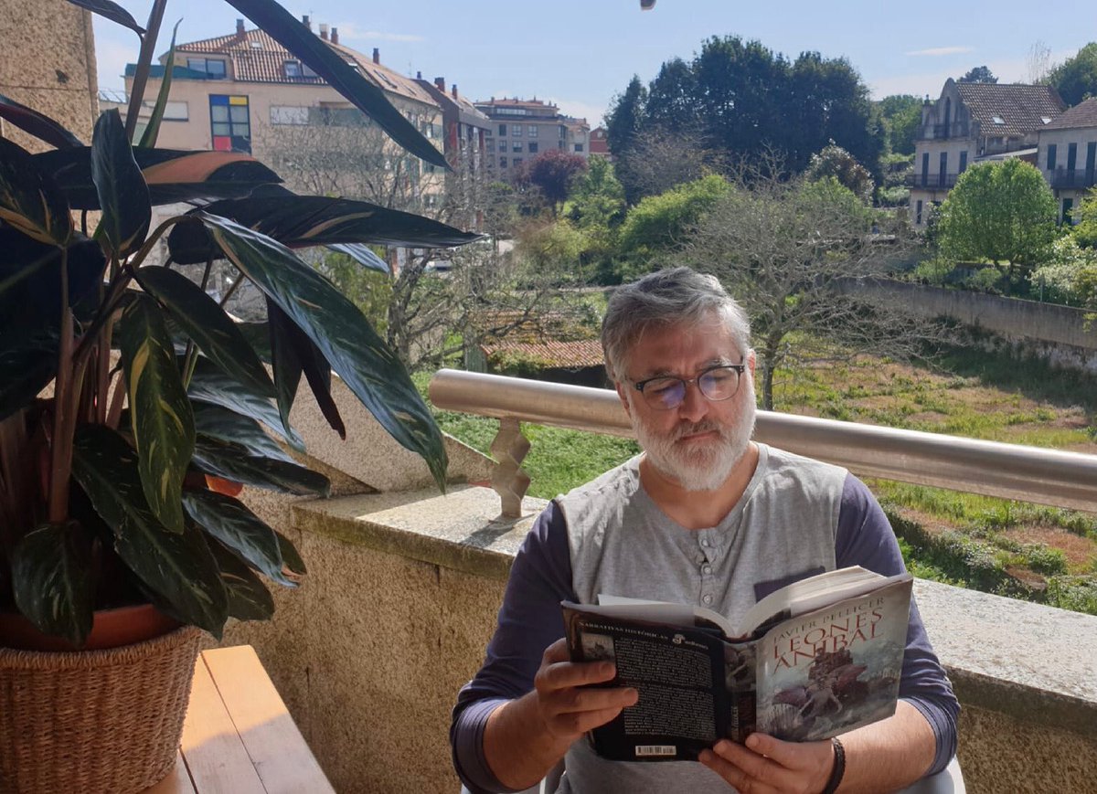 Muy felices de recibir en LPP Comunicación al escritor <a href="/teopalacioscom/">Teo Palacios</a>. 

Un placer para nosotros gestionar la prensa y comunicación de grandes profesionales como el. 

¡Bienvenido, Teo! 👋🏻
.
.
#prensa #comunicación #LPP #agencia #escritor