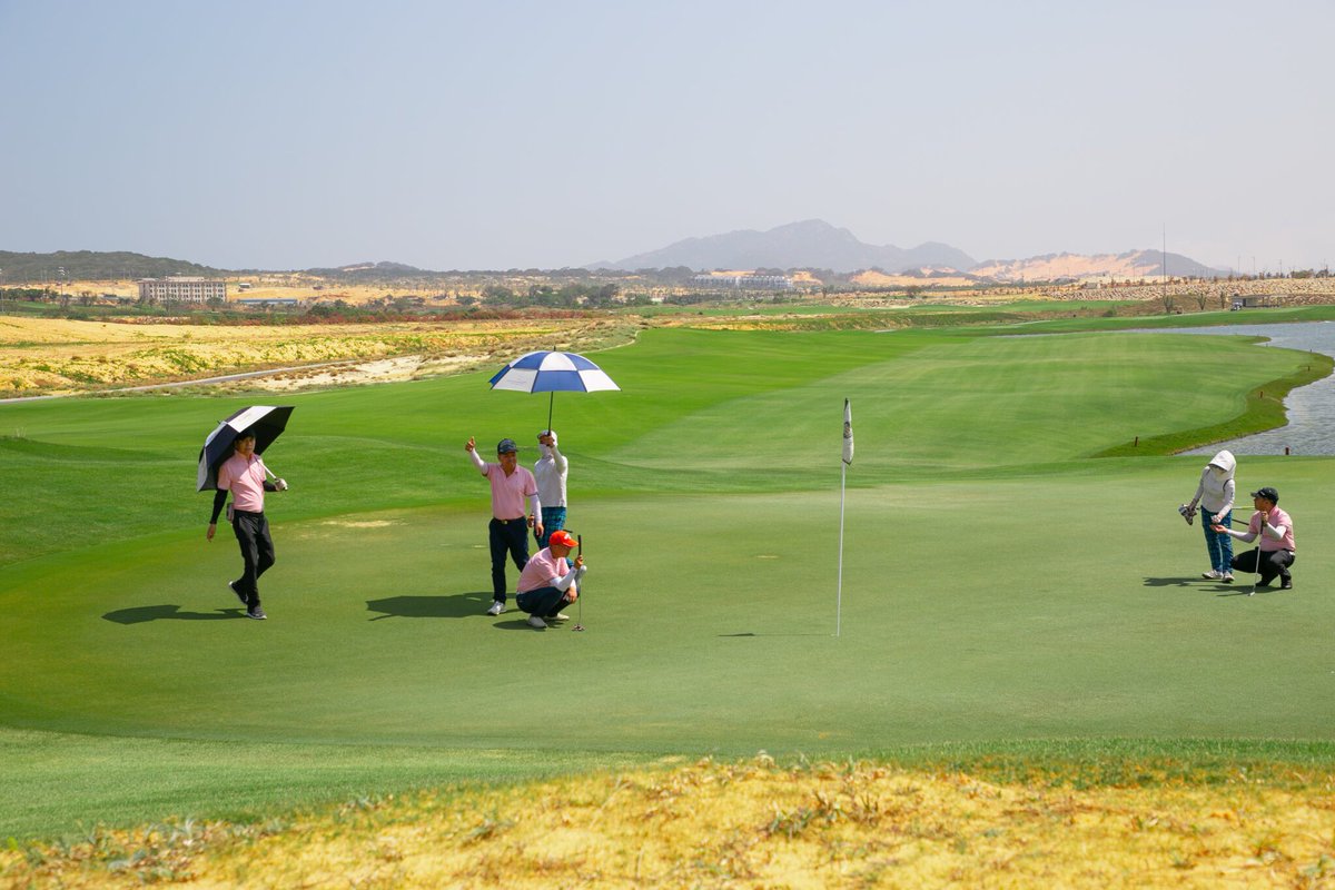🇬🇧 It was glad to be the host venue for the "Golf Tournament in Celebration of HIO and Eagle" organized by Lẻng Par Golf Club yesterday.
🇻🇳 KN Golf Links hân hạnh đồng hành cùng Hội golf Lẻng Par trong "Giải Golf Chúc Mừng HIO và Eagle" của hội tổ chức ngày hôm qua.