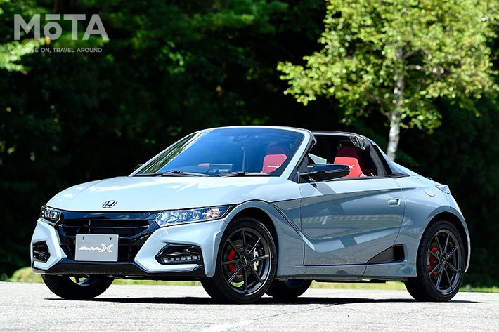 Mota モータ 編集部 グレーのボディカラーもそうですが 何よりカーボン調のパネルが所々に備わる内装がカッコいいな T Co Akslwkp0bf S660 ホンダs660 ホンダ 軽自動車 オープンカー 軽オープンスポーツカー スポーツ カー オープンカー