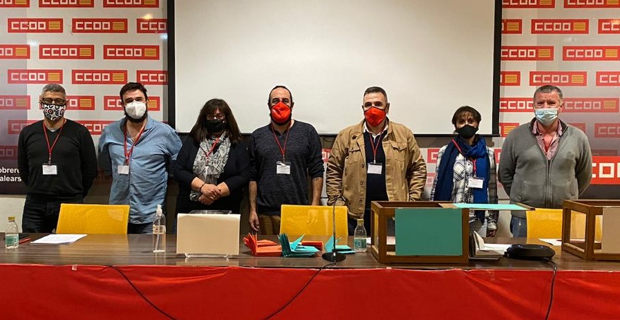 CCOO Illes Balears (@ccoobalears) on Twitter photo Celebrado el 3 Congreso de <a href="/indusccooIB/">CCOO INDUSTRIA ILLES</a>
El pasado viernes fue elegida la nueva ejecutiva federal encabezada por @Danireplicante como secretario general que comienza su tercer mandato de esta federación, tras un respaldo del 90% de las delegad@s
📢📢📢 cutt.ly/jz9OSNB Celebrado el 3 Congreso de <a href="/indusccooIB/">CCOO INDUSTRIA ILLES</a>
El pasado viernes fue elegida la nueva ejecutiva federal encabezada por @Danireplicante como secretario general que comienza su tercer mandato de esta federación, tras un respaldo del 90% de las delegad@s
📢📢📢 cutt.ly/jz9OSNB