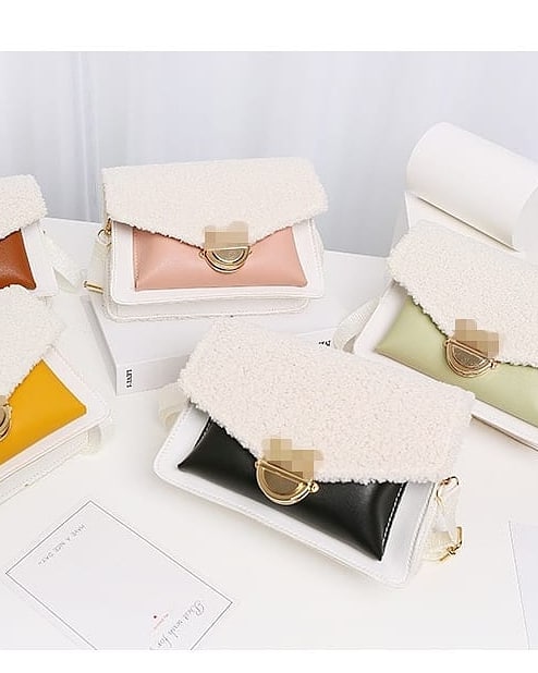 MegaOnlineSales's tweet photo. The last slide has become part of my personal collection 😍
These bags are so elegant, stylish and versatile. They can work as your everyday bag or you can wear them to special events.

➡️ Send a DM now to get yours
🏷️ ₦2,500 each

#MegaOnlineSales #newarrivals #Fashionista #bag https://t.co/ivjlWsunFZ