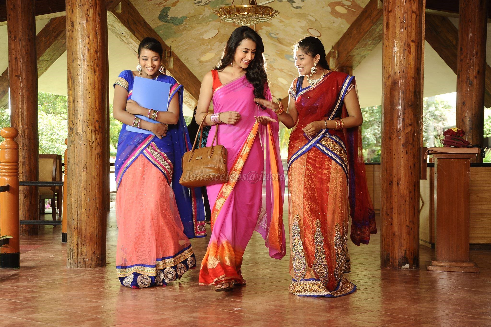 EwqBA4GVoAE-2R5?format=jpg&name=large