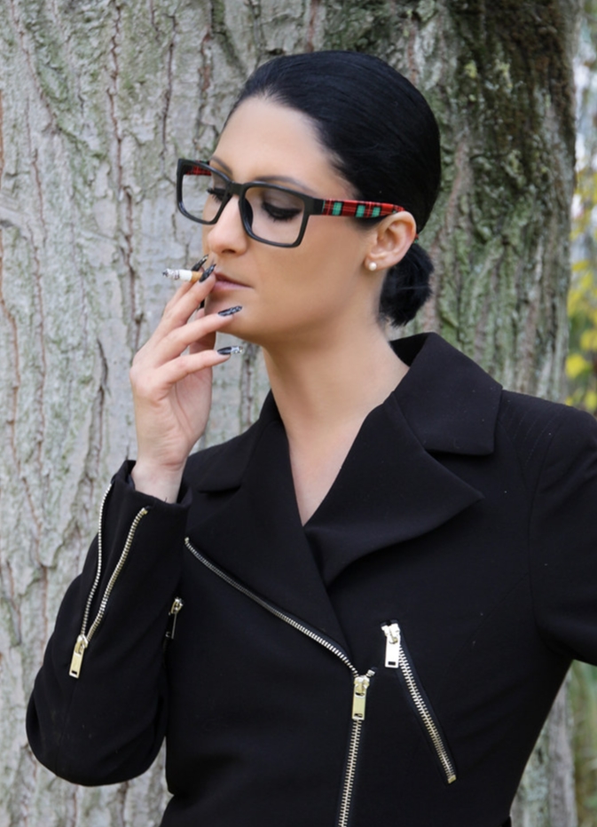 SmokFet's tweet photo. #smokingfetish #freshmaterial https://t.co/U16Eim2mmO