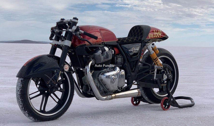 AutoTalkBlog's tweet image. The Mid Life Cycles Royal Enfield Interceptor 650 Salt Racer has smashed the class record at the annual Speed Week run at Lake Gairdner, South Australia &amp;amp; broke the 4-year-old class record, leaving the new mark at 132.050 MPH or 212.514 km/h. #autotalkblog #AUTOMATION #automotive