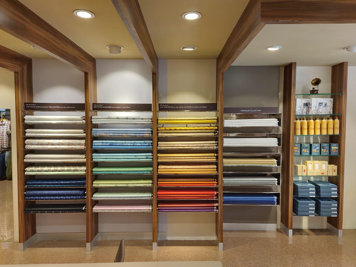 LinenClub's tweet photo. We are thrilled to announce the launch of Linen Club's newest store in Surat. Drop by to check out our passionately crafted range of linen fabrics and apparel. Visit your nearest store at https://t.co/LrJRwSUn1g

#Surat #Gujarat #LinenClub #Linen #LinenLife #NewStoreLaunch https://t.co/fqVS5nWD91