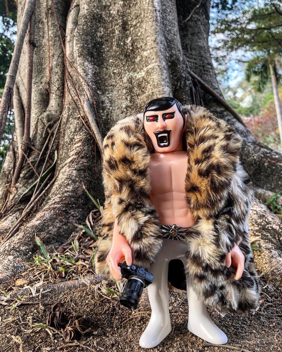 Songorr2's tweet photo. ⚡️🌻💥🐰親親大自然🐰💥🌻⚡️#

#臣膠遊記 #songorrhiking #designtoys #FPDR2 #FR2 #punkdrunkers #sofibi #songorrstyle #sofuvi #ソフビ #sofubitoys #fxxkingrabbits #手槍人 #頭狂色情兔 #smokingkills #goros @oyakatapunk @fxxkingrabbits https://t.co/iUrdMMPD6L