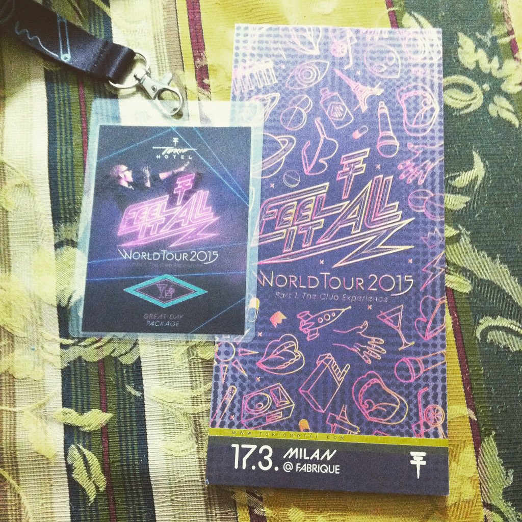 TraumerBK's tweet photo. 6 years ago, I met them for the very first time❤️ And also my first concert❤️❤️❤️ #FIAmilan #whenlifewaseasy https://t.co/6kroxRkvio