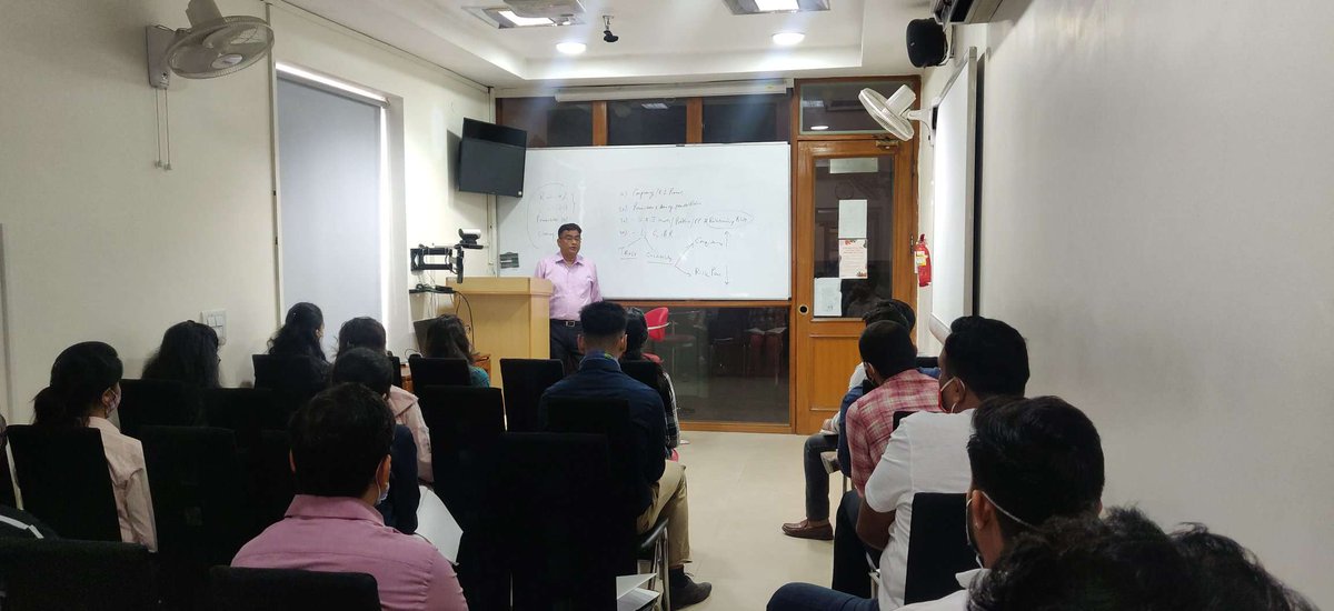 sdeievent's tweet photo. Our important investment through numerous comprehensive programs for our young #sDirects brigade is an emerging concept that focus on the #growth of #employees both professionally and personally. #LearnBurnEarn #RightEnvironment #smartDataSquare #Training https://t.co/A5x90bp7WI