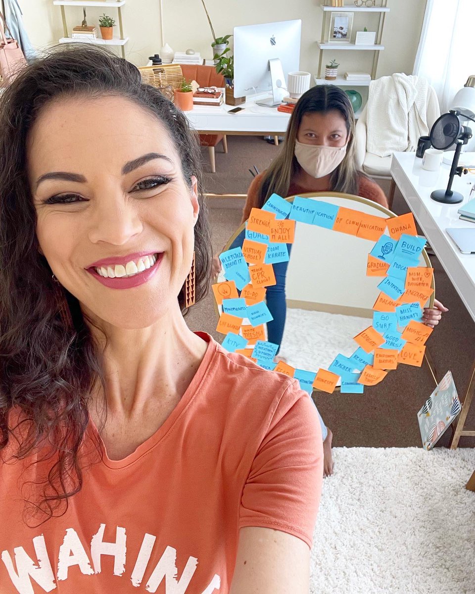 MalikasPodcast's tweet photo. Did our branding session today! It was amazing! Thank you to Geeky Mamas Studios for their vision! #podcast #podcaster #podcasting #brandingsession https://t.co/t8oGjrxaEF