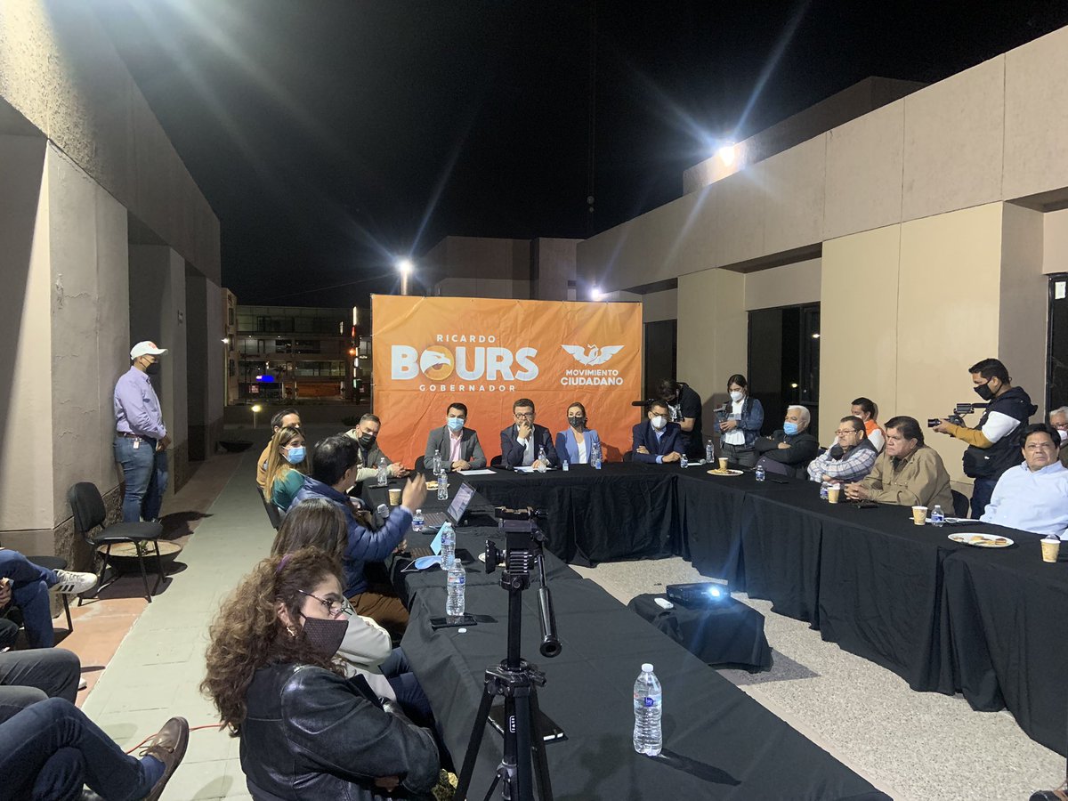 El día de hoy 16 de Marzo rumbo a la elección 2021 a la gobernatura de nuestro Estado, le tocó turno al primero de los candidatos <a href="/r_rbc/">Ricardo Bours C</a> para dialogar y presentar la postura de los arquitectos de Sonora. <a href="/neriuriel/">Uriel Neri</a> <a href="/netoruizcarreon/">Ernesto Ruiz</a>