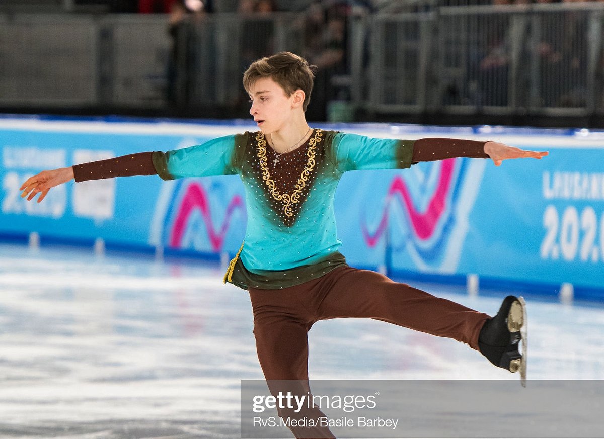 goldenskate's tweet image. Happy Birthday 🎂 to Italy's 🇮🇹 #MatteoNalbone! The 2020 #SofiaTrophy and National Jr. 🥉 enjoys watching TV serials in his free time 📷 2019-20 FS "The Prince of Egypt" by #HansZimmer #FigureSkating
