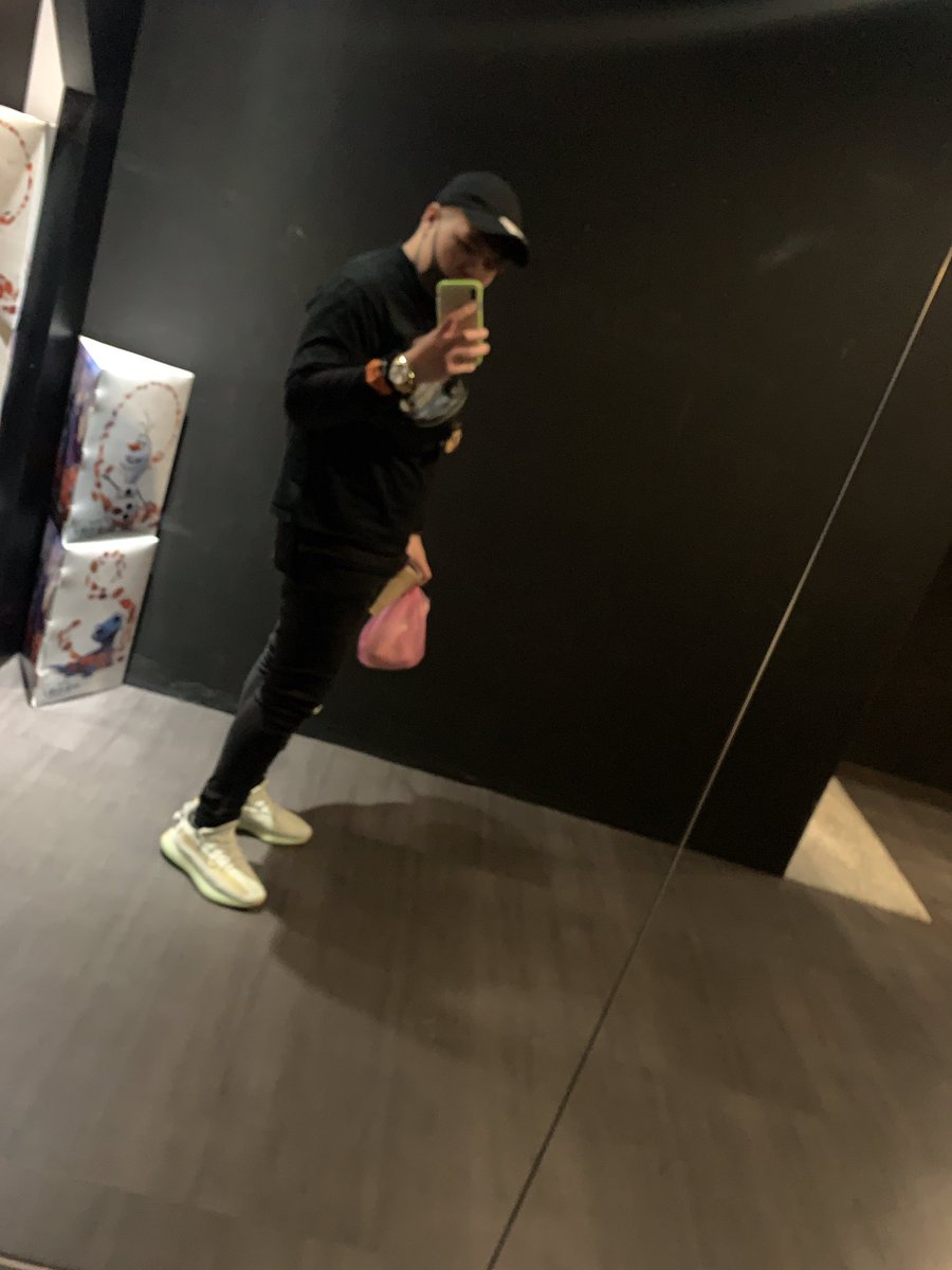 台中有人要吃 屋馬嗎
很急在線等 我餓了