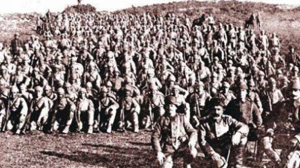 Eğilmez ki bu baş secdesi hariç ,
Ya bugündü ya da hiç .....  

#ÇanakkaleGeçilmez
#57Alay

@GucluTurkiyeSM1

Rahmet ve sevgiyle ....