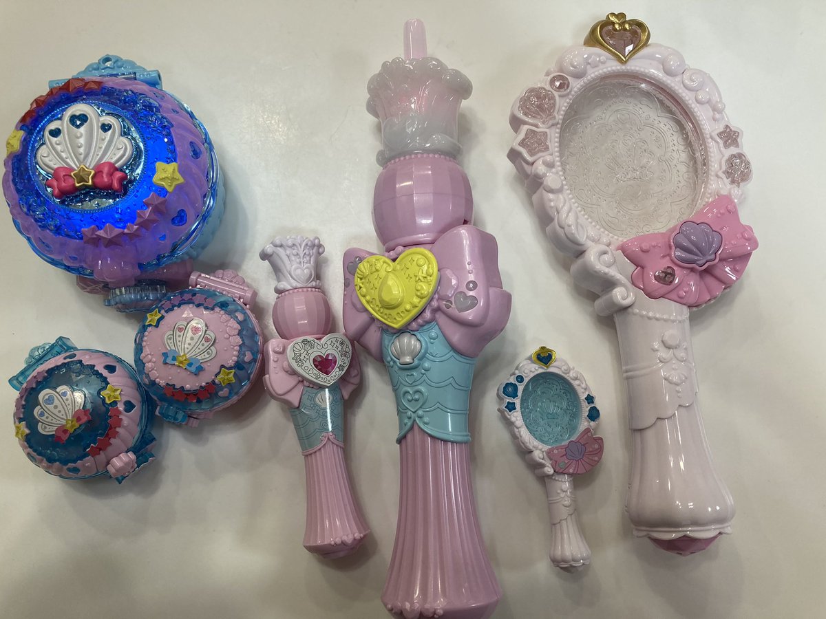 ミケテ トロピカル ジュプリキュアの食玩 おもちゃと並べても可愛い ミニサイズだからポシェットに入れて遊びやすいみたい トロピカルパクト ハートルージュロッド オーシャンプリズムミラー