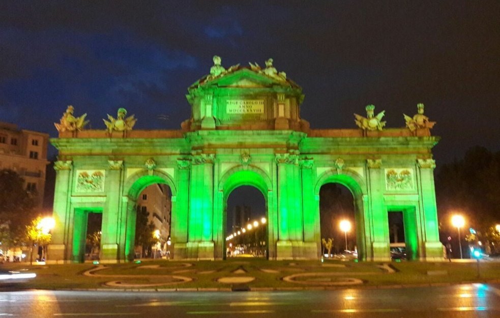 cariocalandia's tweet photo. 🍀 May the luck of the Irish be with you 🍀 ▪️ 🇮🇪 Happy St Patrick's day from Madrid!  
#StPatricksDay 
#StPatricksDayAtHome https://t.co/qucRjhcF3e