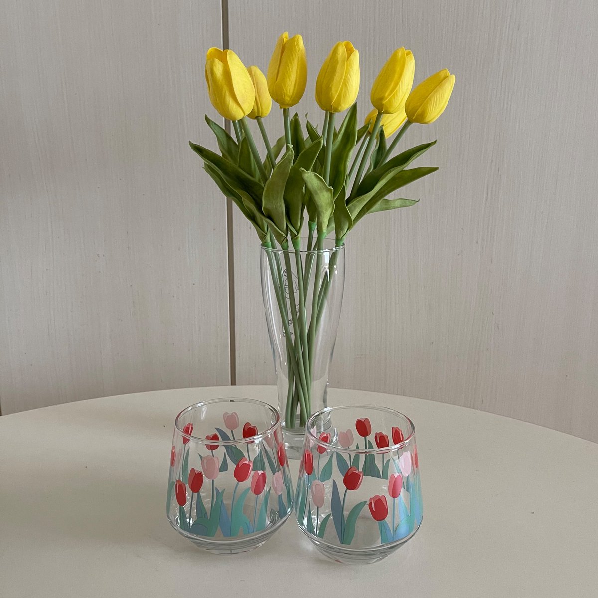 목노보단 작가님(<a href="/nobodan_m/">목노보단</a> )께서 런칭선물로 귀여운 튤립컵을 보내주셨어요 😭 
계속되는 소매넣기... 넘나 감사합니다 ❣️❣️