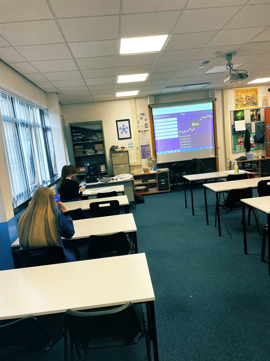 It was lovely to have some Higher Psychologists in today! We started off the morning with a Gimkit to test our sleep &amp; dreams knowledge! 📚✏️😴 <a href="/LHS_English/">Larbert High English</a> <a href="/LarbertHigh/">Larbert High School</a> <a href="/S6LHSYT/">S6LHSYT</a> <a href="/LHSgetsdigital/">LHS Digital Learning</a>