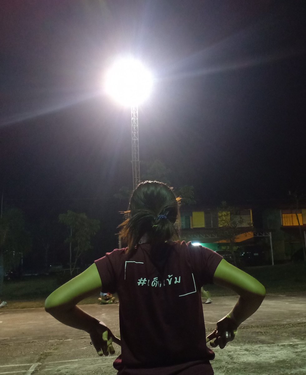 AumaimThida's tweet photo. ใส่เสื้อเด็กเข้มมาออกกำลังกาย เหงื่อเต็มตัว ฟินสุดๆไปเลย 🤟
ปล.ได้รับเสื้อแล้วนะค๊าาาใส่ดีซับเหงื่อดีมาก 😍 https://t.co/yHubCAevvH