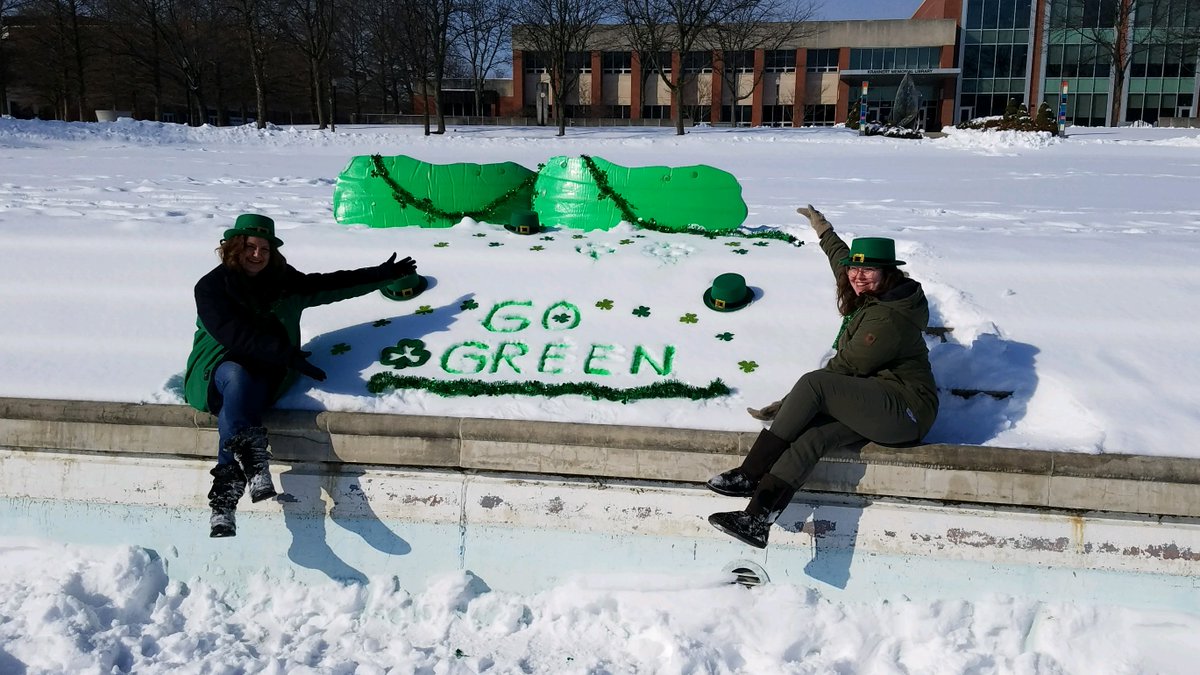 uindy's tweet photo. 🇮🇪 We are part of the Global Greening initiative happening across the world today! #UIndy is celebrating a new partnership with Maynooth University in Ireland by going green. #MUGreening #educationinireland #tourismireland #globalgreening https://t.co/8d7PTyU9dZ
