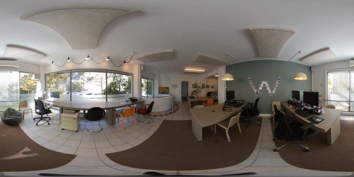 𝗚𝗲𝘁 𝗮 𝗱𝗲𝗱𝗶𝗰𝗮𝘁𝗲𝗱 𝗱𝗲𝘀𝗸 immersed in our open space. 𝗬𝗼𝘂𝗿 𝘁𝗲𝗮𝗺 can sit together, set up monitors, and 𝗺𝗮𝗸𝗲 𝗶𝘁 𝗵𝗼𝗺𝗲, all without losing touch with the community. 𝗪𝗼𝗿𝗸 𝘀𝗮𝗳𝗲 𝗳𝗿𝗼𝗺 𝗰𝗼𝗵𝗼.
#cohogr #business #OfficeSpace