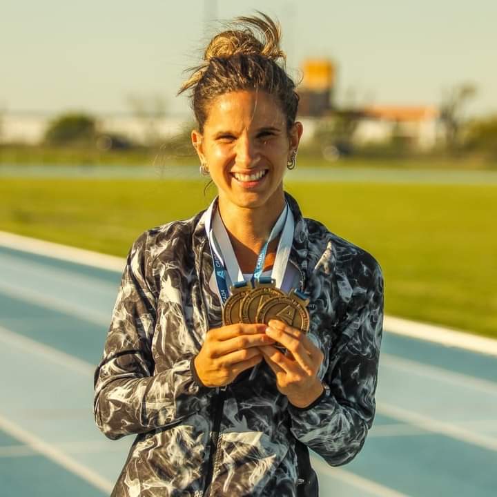 [ENTREVISTA DEL MES]

CORRIENDO LÍMITES

María Florencia Lamboglia <a href="/mflor92/">Flor Lamboglia</a>, triple medallista de oro en el 100° Nacional de Mayores, repasa su carrera con los ojos puestos en el Sudamericano de Buenos Aires.

atletismoargentino.com.ar/entrevista-a-f…

#Atletismo  #Tokio2020