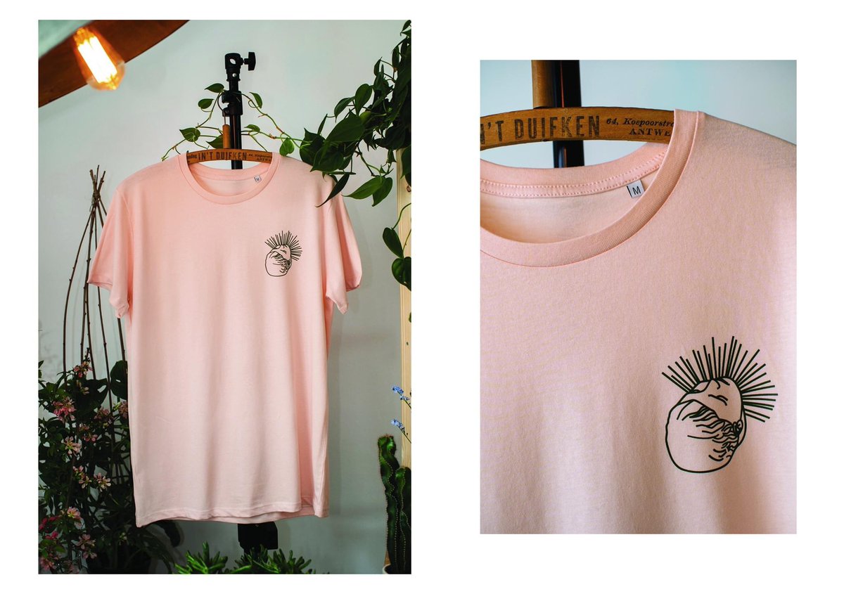 fleshworldpl's tweet photo. We still have a couple of these tasteful pink shirts, head over to our bandcamp to get one! https://t.co/pfpMknI4hq