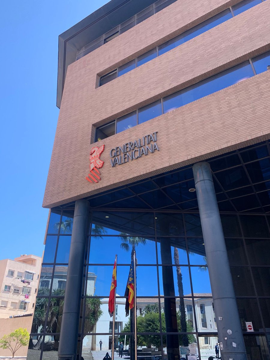 jimenezbidon's tweet photo. También hemos estado en los Juzgados de lo Social de Alicante defendiendo los intereses de nuestro cliente. 
#Derecholaboral #abogados #abogadoslaboralistas https://t.co/114nZFIlXF