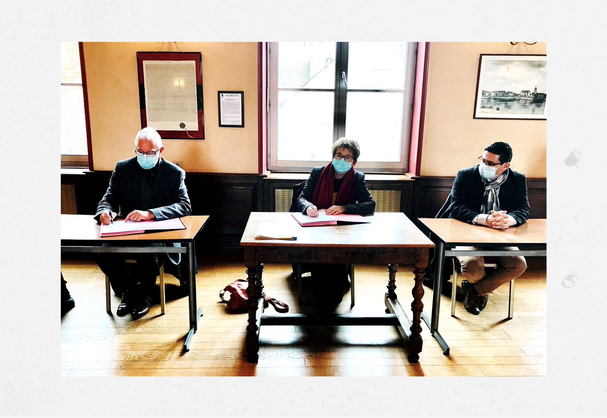 Signature avec la communauté de communes des rives de Saône du 108e pacte pour l’économie de proximité! Depuis un an, nous soutenons, avec les intercommunalités, les TPE de la <a href="/bfc_region/">Région Bourgogne-Franche-Comté</a> par une aide à la trésorerie, à l’investissement ou au loyer!