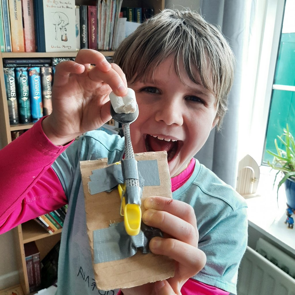 whizzpopbangmag's tweet photo. Rosie, aged 9, built a flea catapult from the PESKY PARASITES issue and used it to sending marshmallows flying across the room! 

#stem #stemed #science #scienceed #sciencekids #stemkids #steam #steamkids #steamed #kidsscience #staycurious #PriSci #sciencemagazine #sciencekid https://t.co/3aL4YBhdW4
