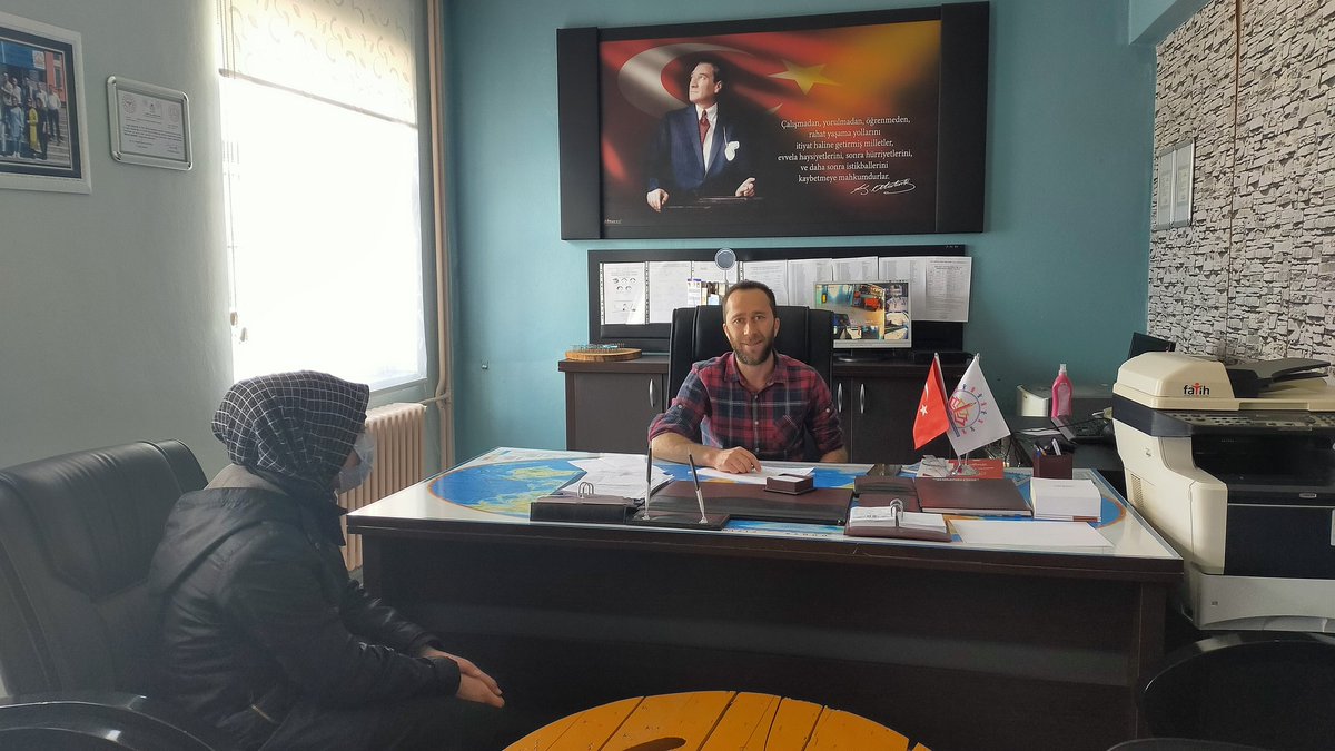 2020-2021 Eğitim ve Öğretim yılı "Evde rehberim yanımda" projesi kapsamında RAM dan gelen hocamız okulumuzda öğrencilerimizle birlikte rehberlik çalışmalarında bulundu. <a href="/RahmiGuney/">Rahmi GÜNEY</a> <a href="/halukcakan12/">HALUK ÇAKAN</a> <a href="/yusuf_tokus/">Yusuf TOKUŞ</a> <a href="/omerbey12/">ÖMER ŞAHİN</a> <a href="/bingolmem/">Bingöl MEM</a> <a href="/ferhatelhakan/">Ferhat Elhakan</a>