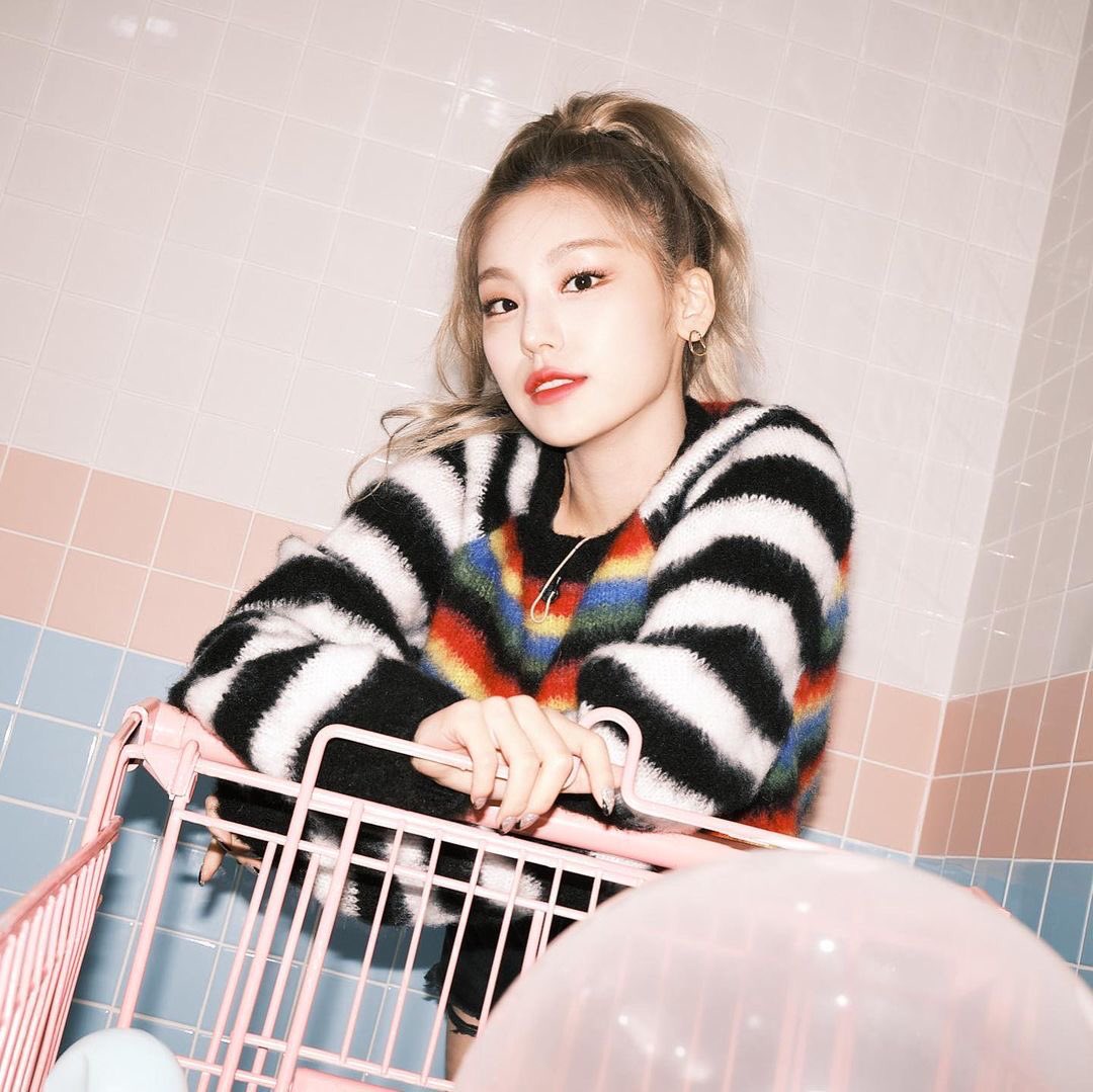 ITZYelite's tweet image. 210317 instagram update #ITZY @ITZYofficial 

 #2TZY #HELLO2021