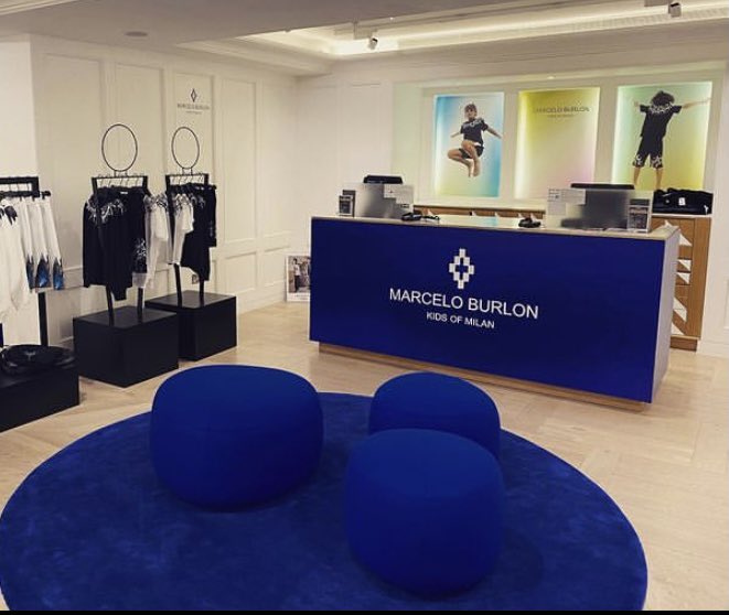 LicknSticker's tweet image. Colour matching is so important when a customer has a specific colour that is linked to their brand. We produced and installed this stunning display for @countyofmilan after spending time getting the colour perfect throughout the display. #brandingeverywhere #colourmatching